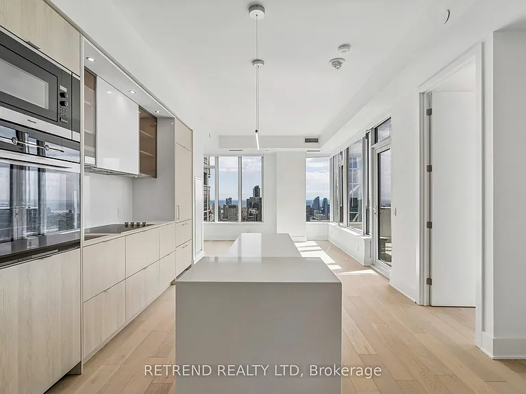 11 Yorkville Ave #5709 — Photo 23
