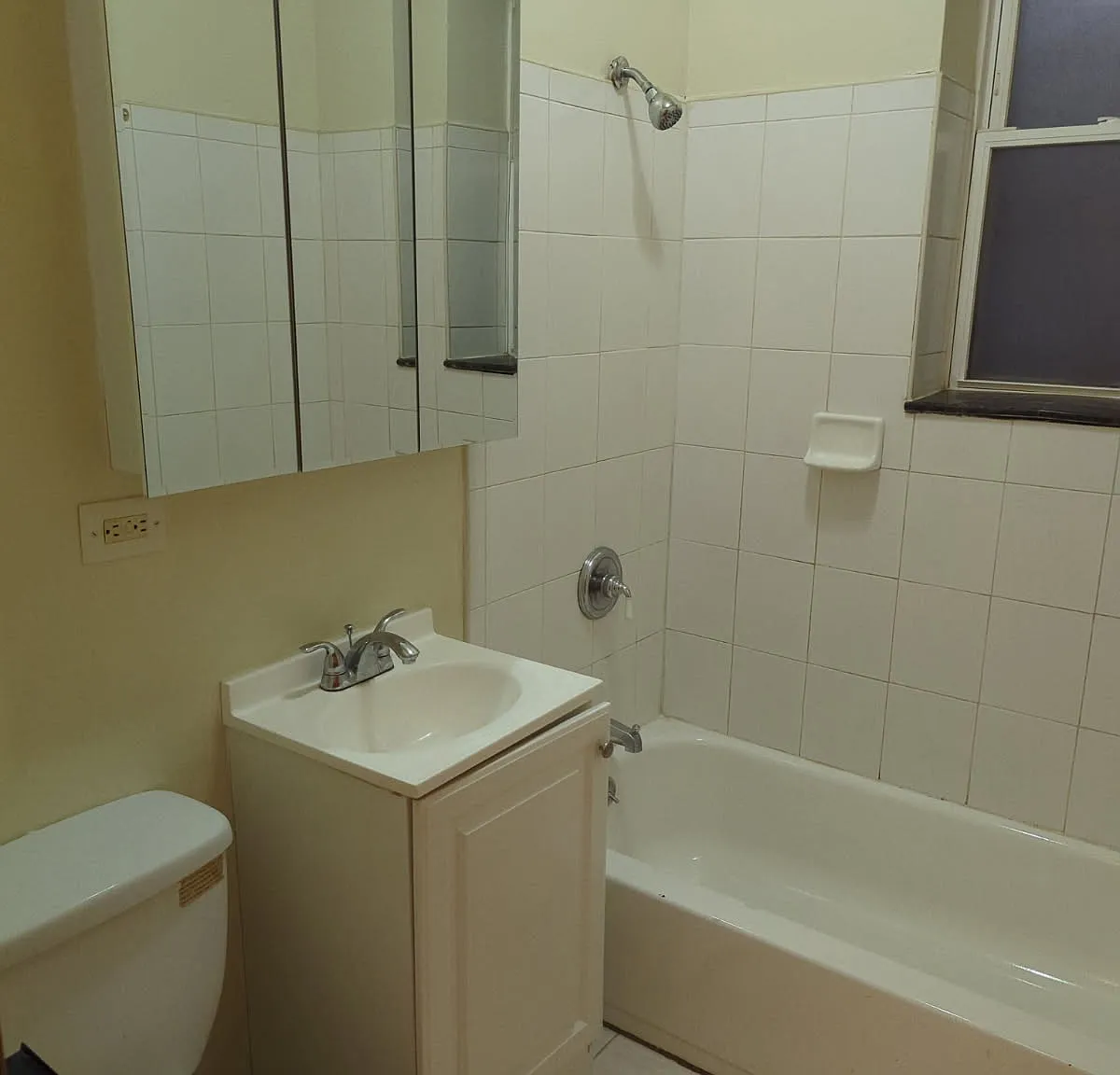 2 bed, 800 sqft, $1,600 — Photo 4