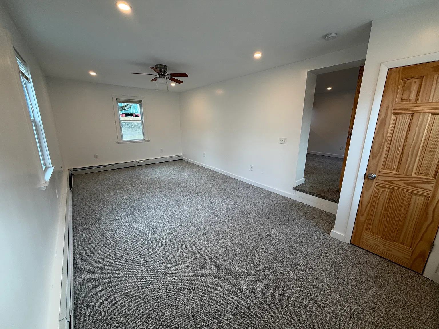 1 bed, 1254 sqft, $1,700 — Photo 3