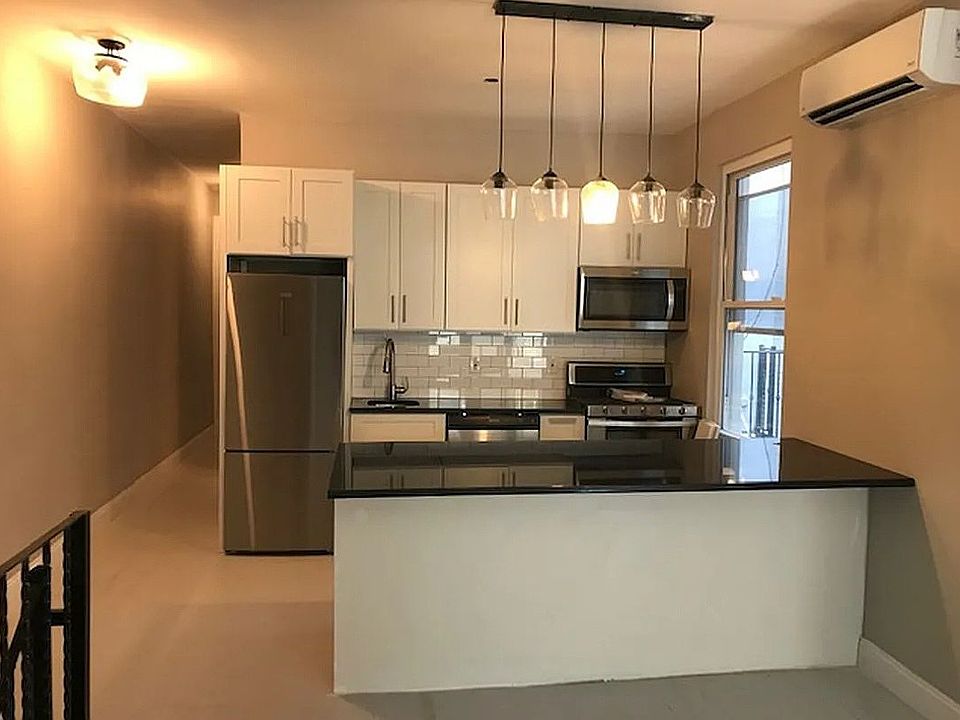 1st image of 506 Eastern Pkwy #1