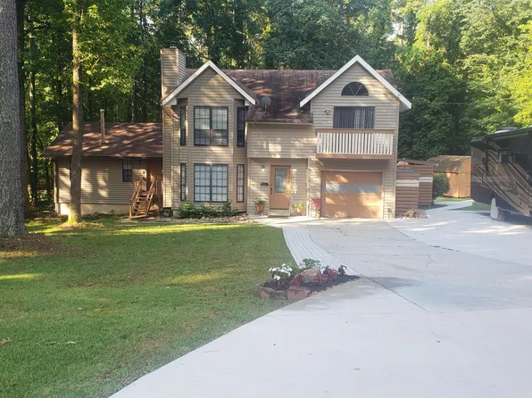 1865 Lake Ridge Ct, Jonesboro, GA 30236