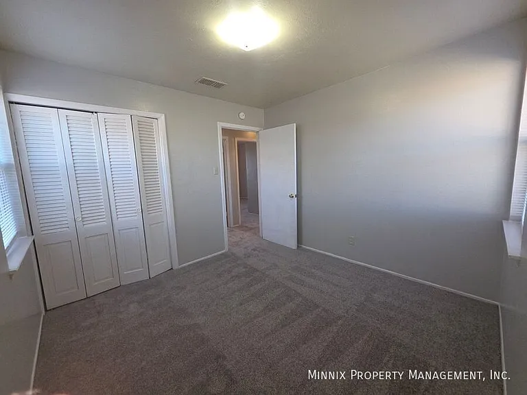 4610 Storey Ave — Photo 11