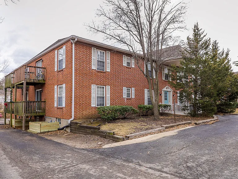 8325 Lowell Ave #6 — Photo 24