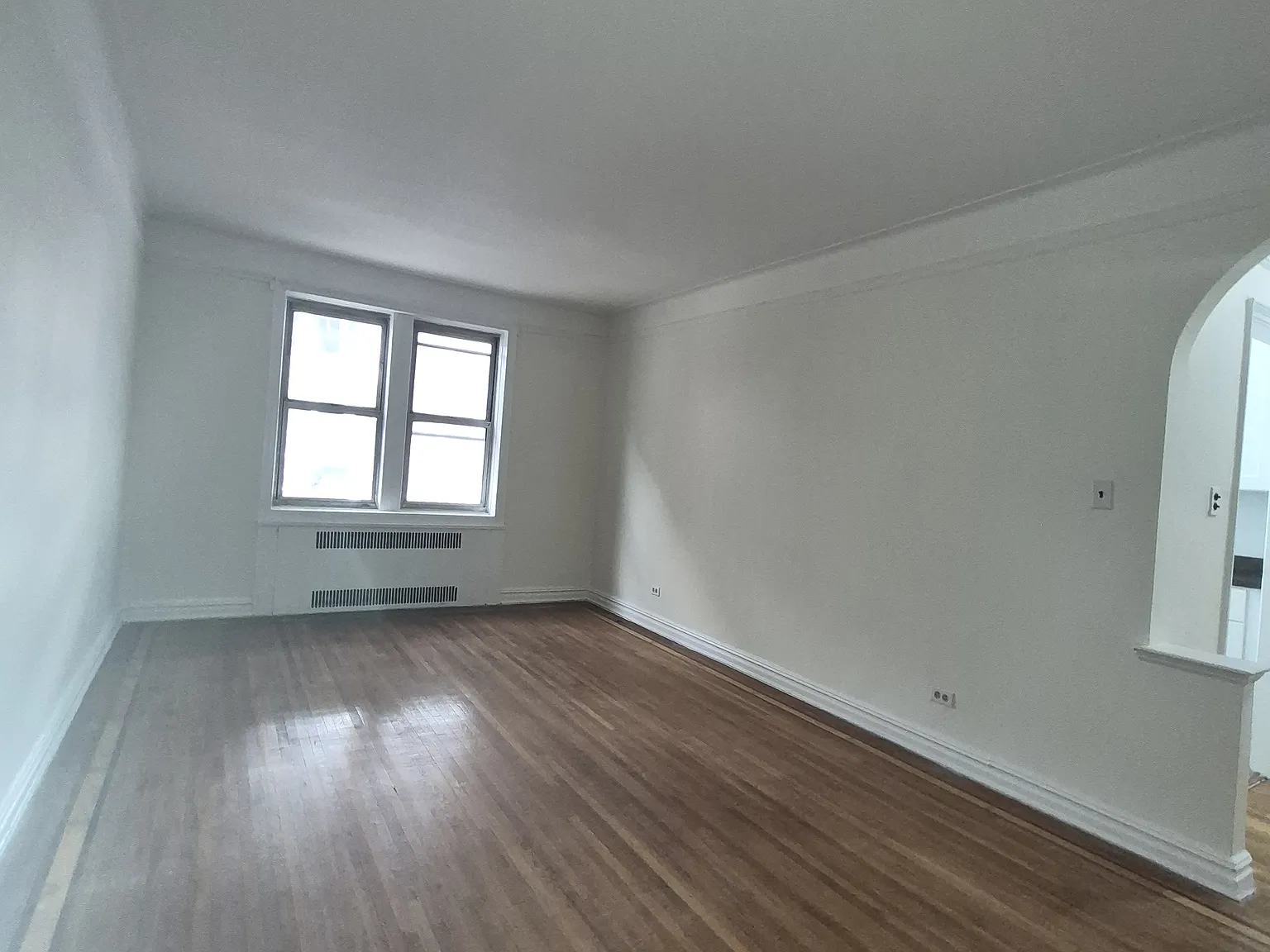 1 bed, 700 sqft, $2,050 — Photo 2