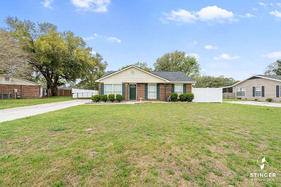 1st image of 16 Quail Ridge Cir N