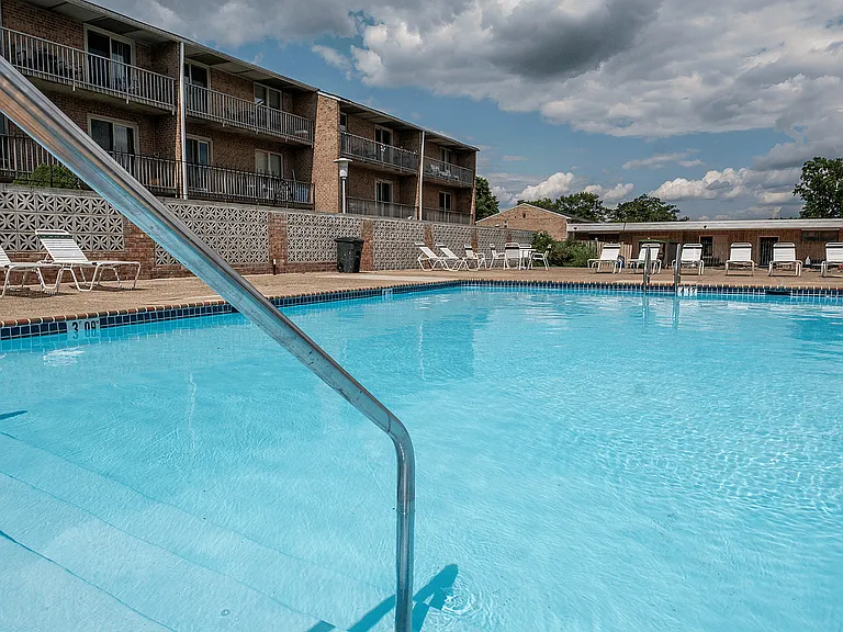 Woodmere Apartments — Photo 25