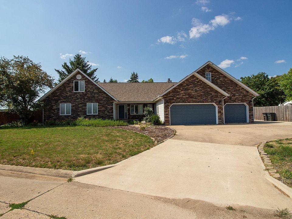 1st image of 4226 Mayflower Dr