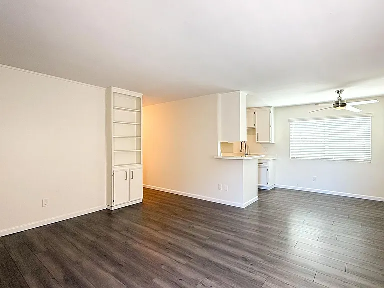 2625 Highland Ave — Photo 10