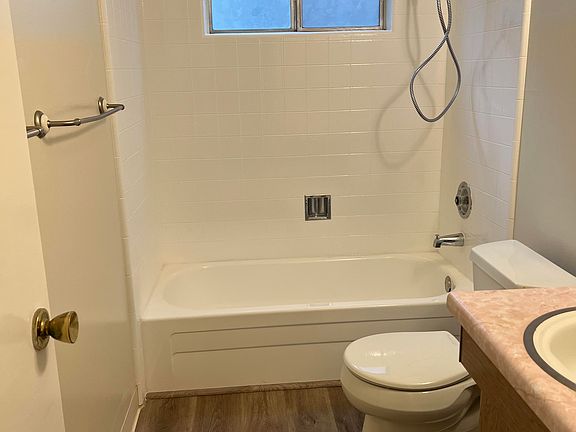 5th image of 3521 Wehner Dr APT 2