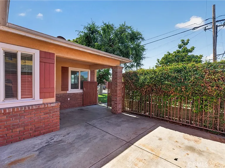 8720 Villa Dr — Photo 10