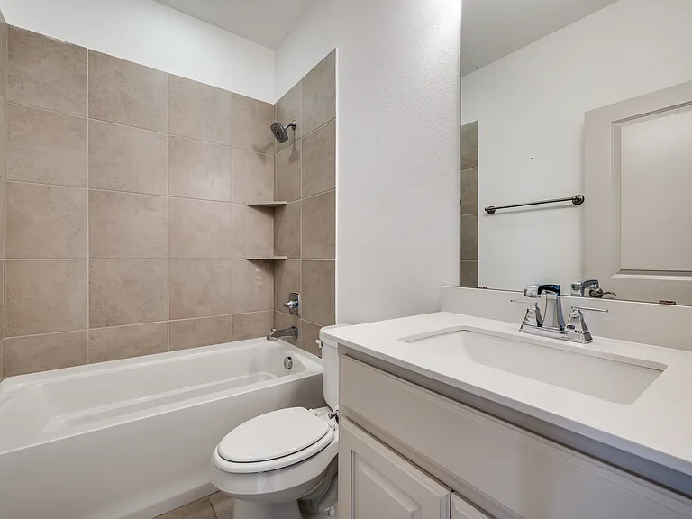 7424 Mitchell Dr — Photo 13