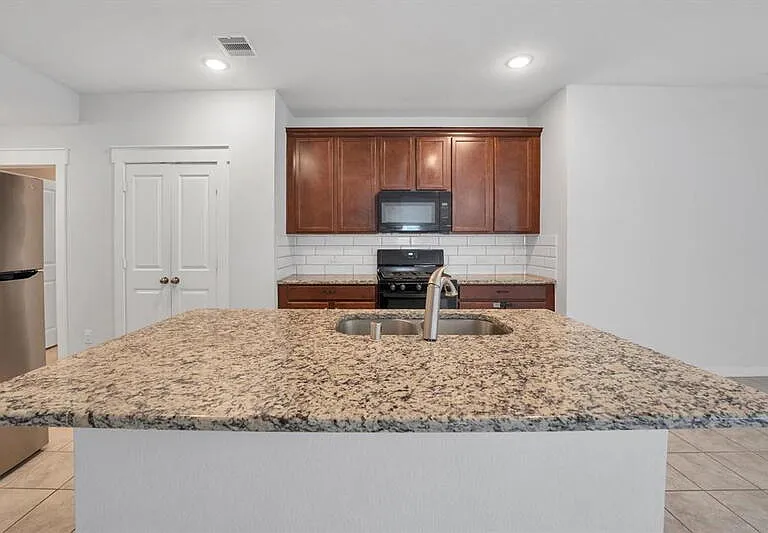 31415 Stone Ridge Forest Dr — Photo 28