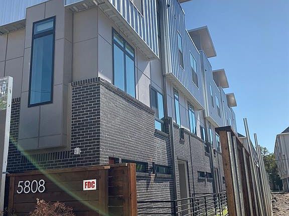 2nd image of 5808 Lindell Ave #101