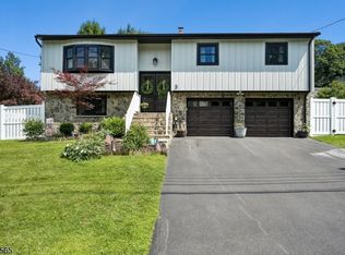 3 Ford Ave, Hopatcong Boro, NJ 07843