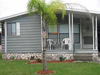 1st image of 16424 Avenida Del Lago