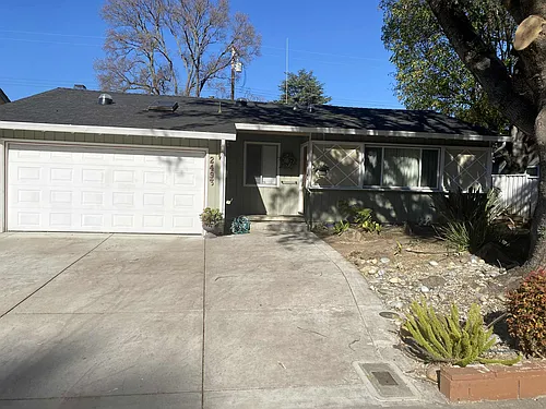 2493 Forbes Ave Photo 1