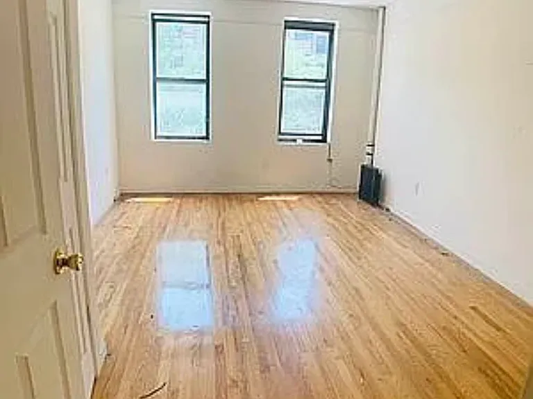621 W 172nd St #22 — Photo 9