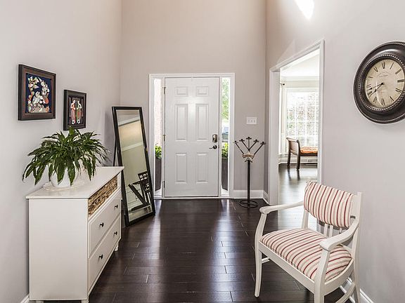 4th image of 10207 Canton Place Ln