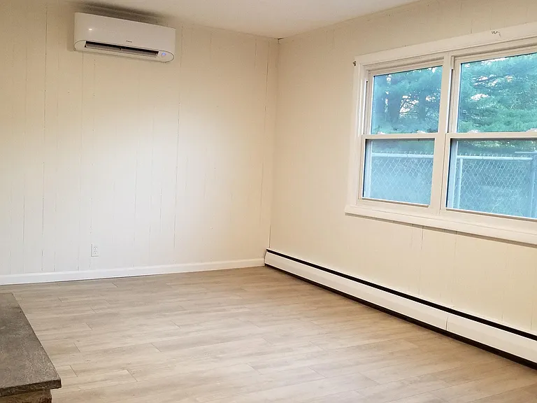family room, 1st fl