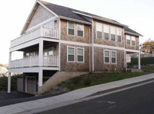 580 SW Ebb Ave, Lincoln City, OR 97367