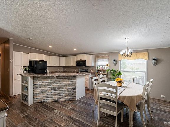 3rd image of 3312 Agualeguas St