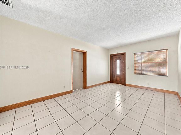 4th image of 6710 SW 29th St