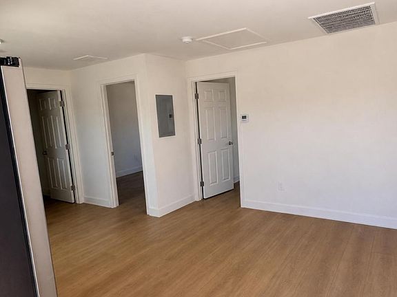 4th image of 7721 Janet Ave APT B