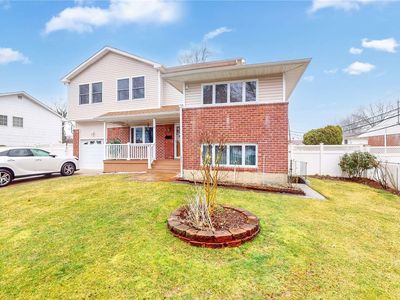 11 Genesee Drive, Commack, NY, 11725