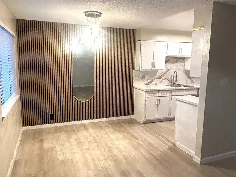 21 Lewis Ave #7 — Photo 5