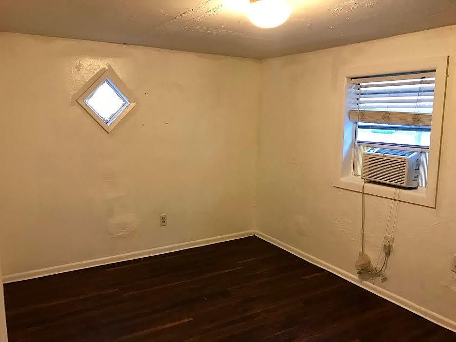 spacious master bedroom