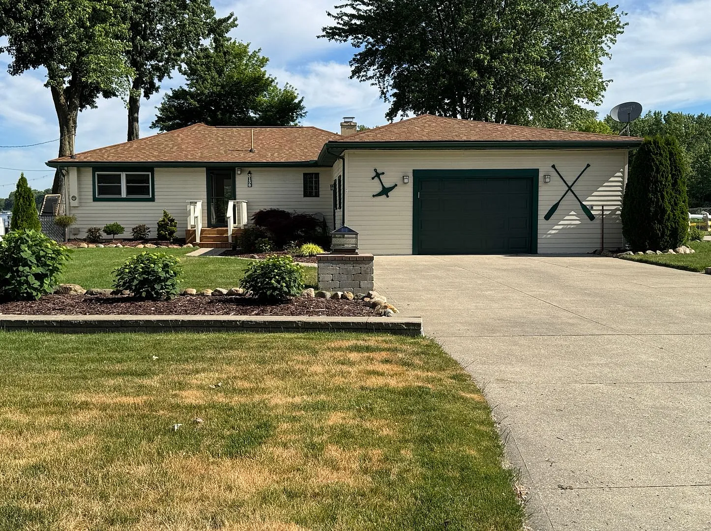 Lake Ponemah Home — Photo 1