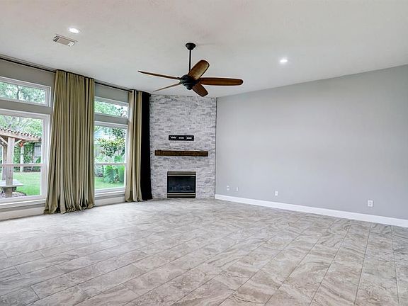 3rd image of 3317 Windfern Dr