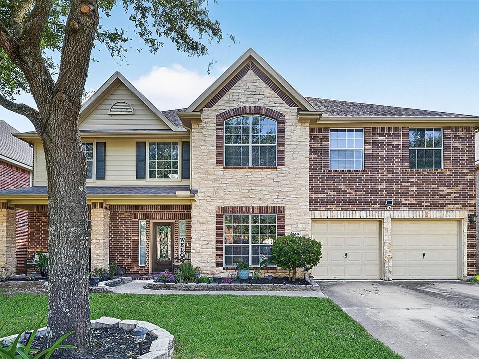 1st image of 2221 Tracy Way