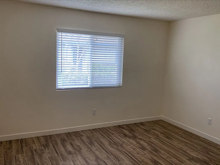 4680 Jurupa Ave — Photo 7