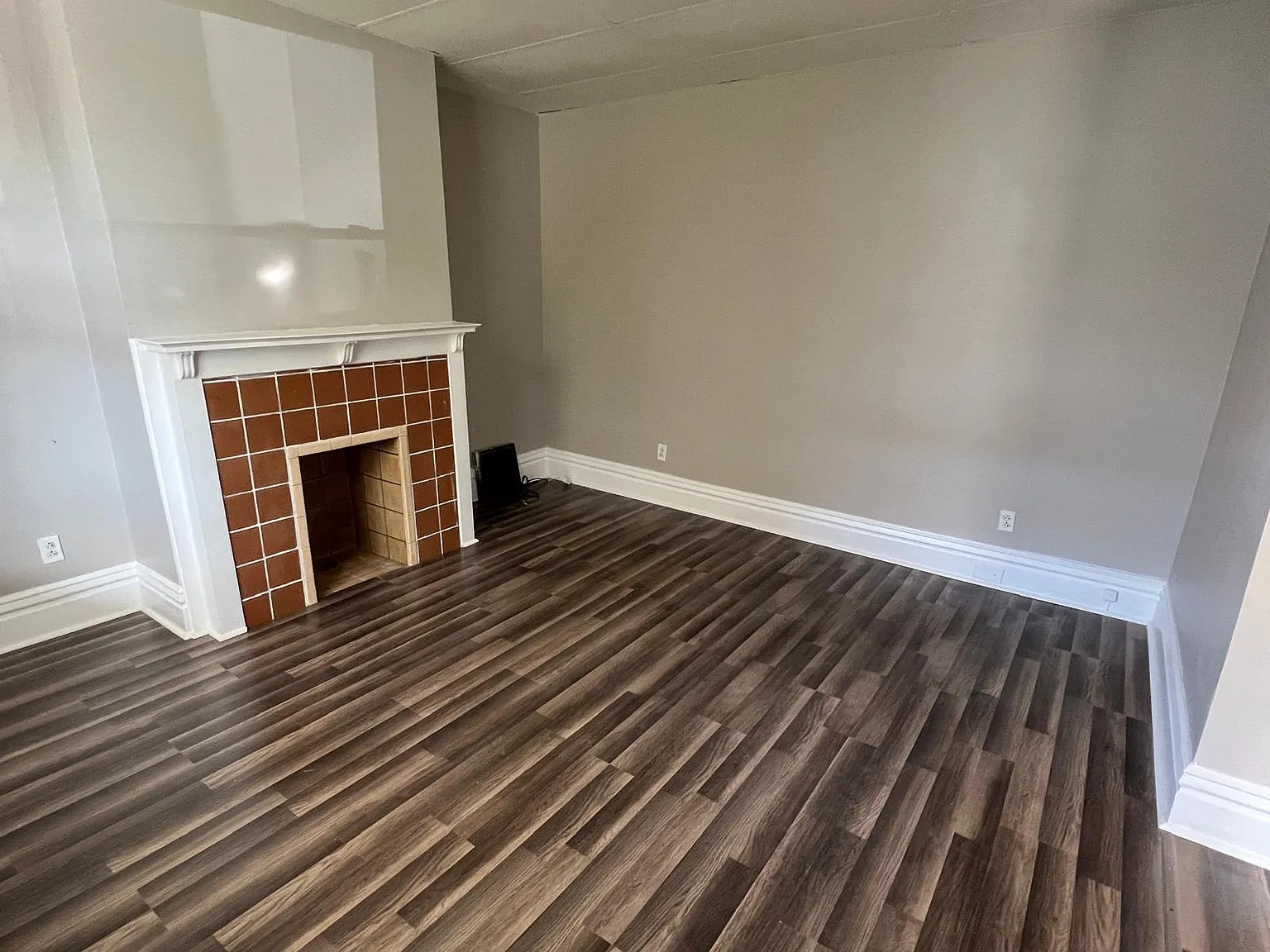 1 bed, 800 sqft, $1,100 — Photo 3