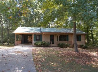 6016 Morrow Dr, Flowery Branch, GA 30542