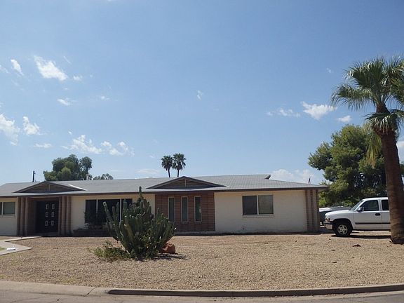 2nd image of 4301 E Sahuaro Dr