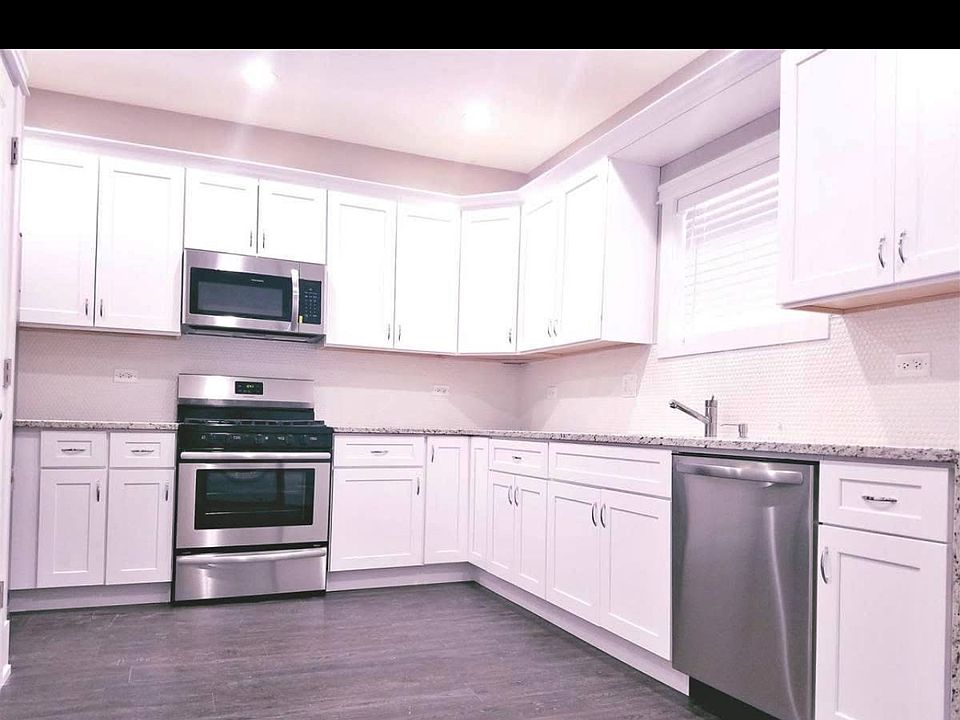 1st image of 2303 S Sacramento Ave #2