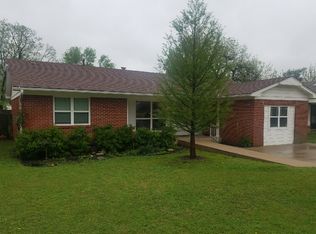 717 W 22nd St, Ada, OK 74820