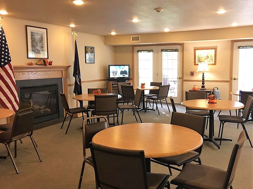 Victorian Trails Community Room - Copy
