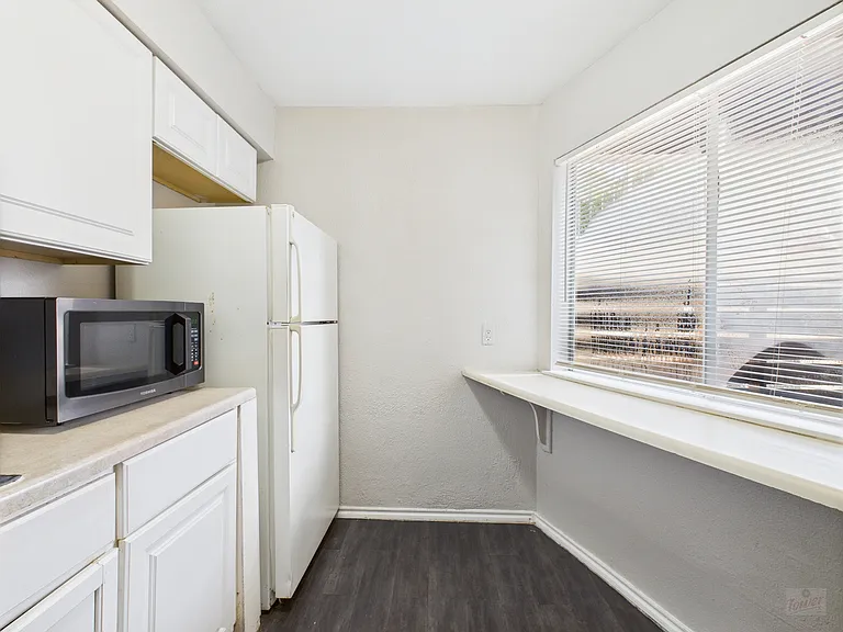 1840 Burton Dr #141 — Photo 13