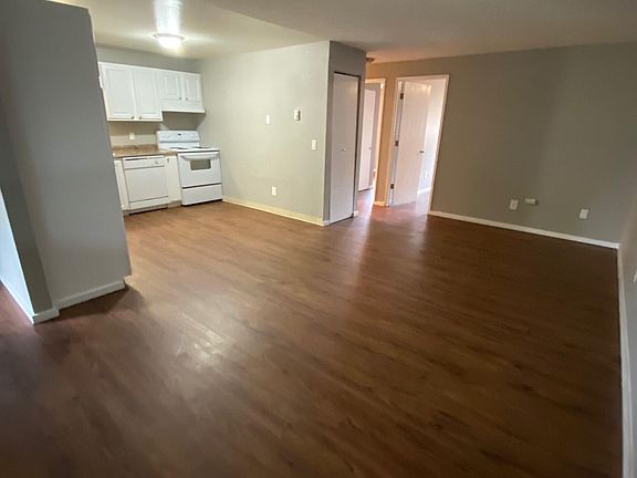 2nd image of 621 I St NE #31