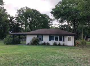 24 66th St, Yankeetown, FL 34498