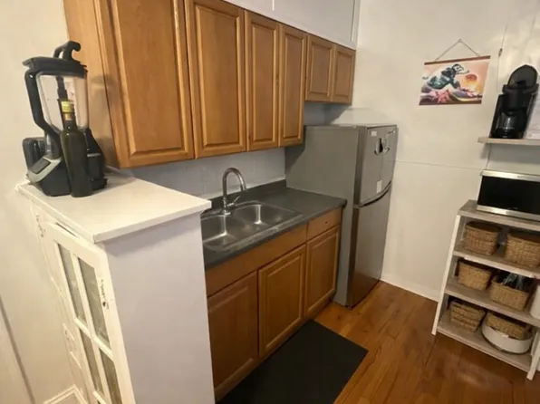 4835 N Hoyne Ave APT 1B, Chicago, IL 60625