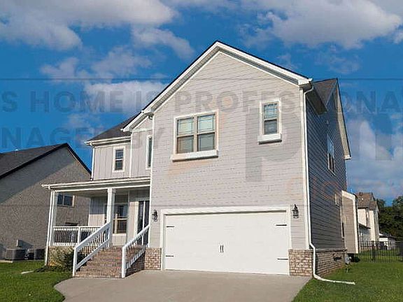 3rd image of 576 Dexter Dr