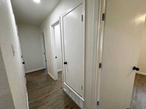 3rd image of 1732 Americana Blvd