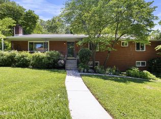 8306 Corteland Dr, Knoxville, TN 37909