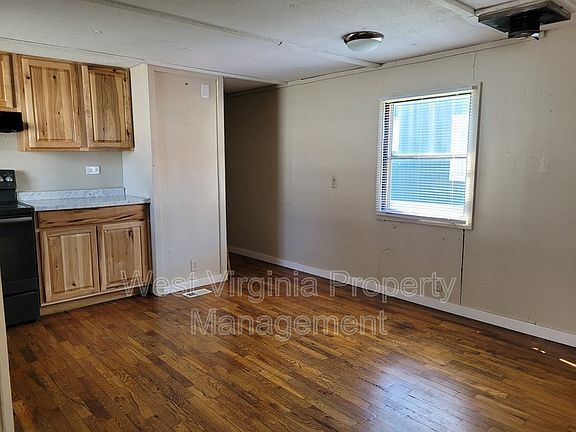 5th image of 432 Pocahontas St