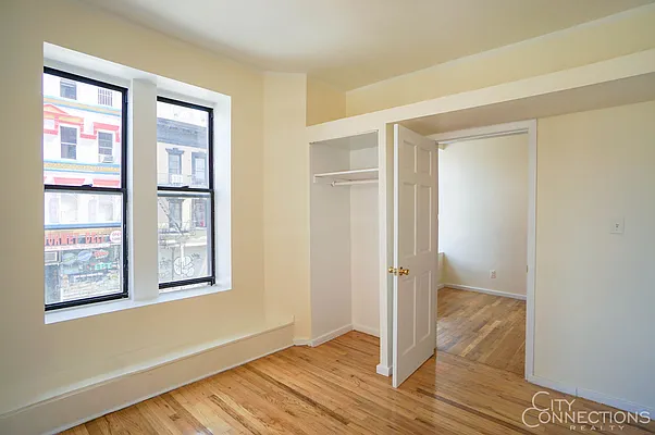 Rented by City Connections Realty | media 23