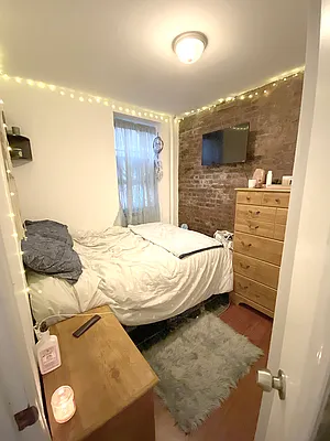 Rented by City Heights Realty | media 12